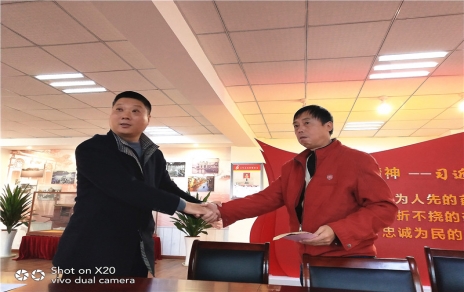 給堅持原則忠于職守的職工點(diǎn)個(gè)大大的贊！