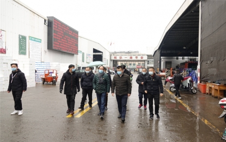 市發(fā)改委、經(jīng)開(kāi)區管委會(huì )等上級有關(guān)部門(mén)領(lǐng)導帶隊檢查市場(chǎng)保供工作